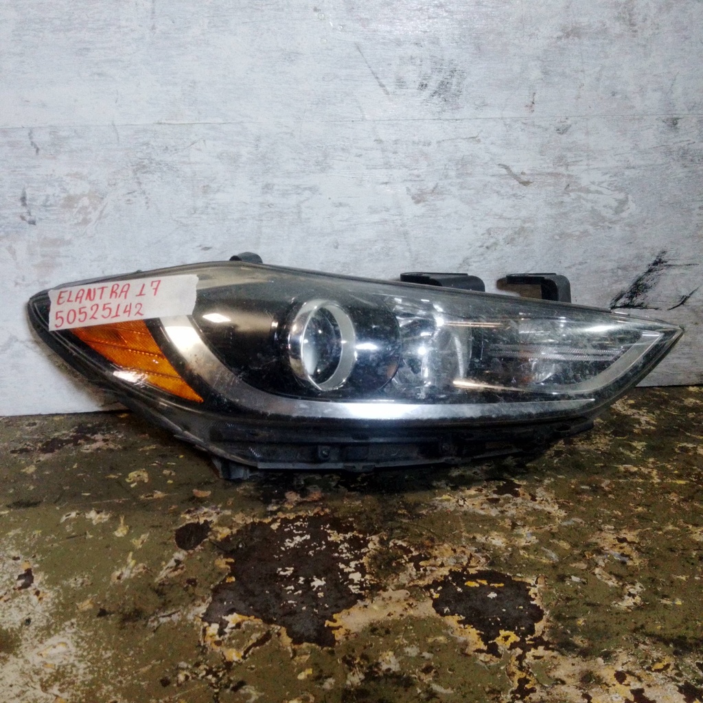 FARO RH ELANTRA 17