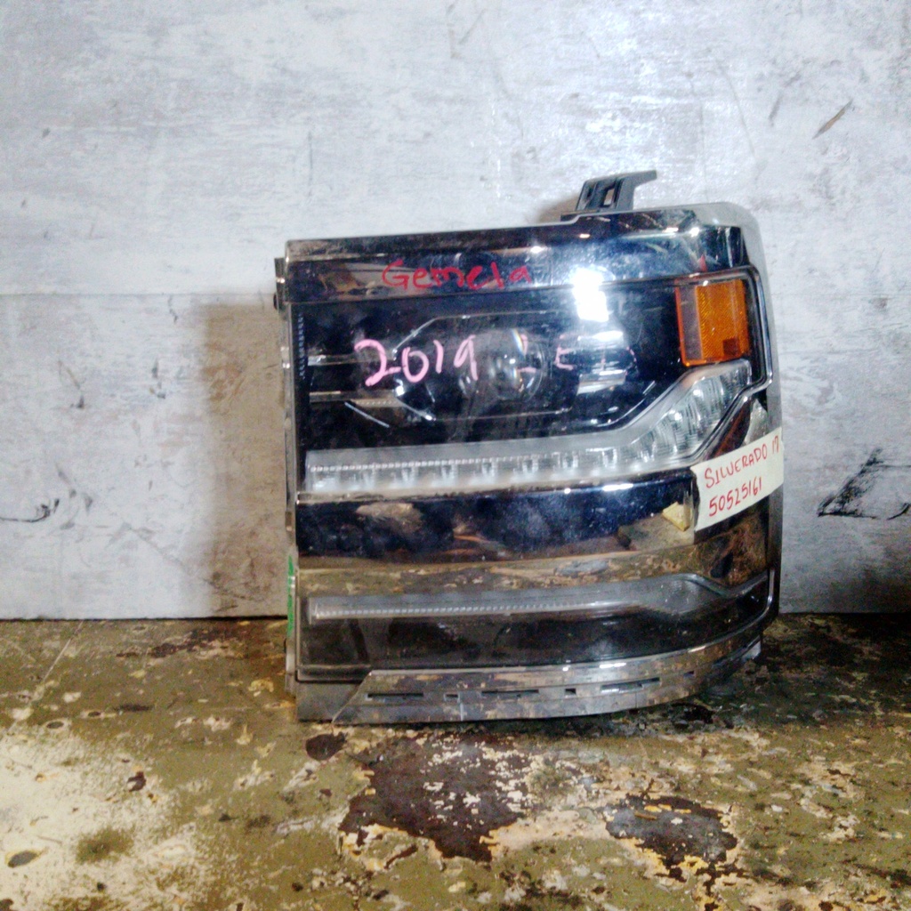 FARO LH SILVERADO 17