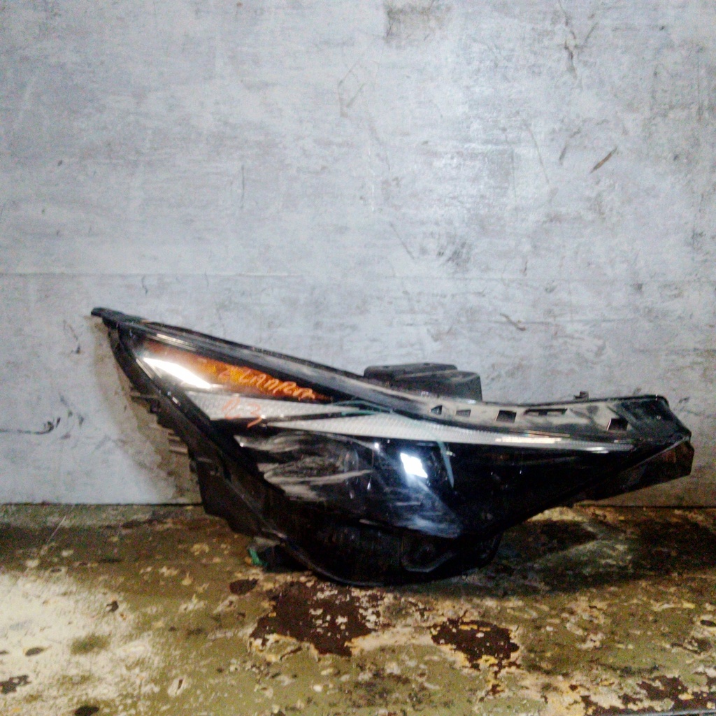 FARO RH ELANTRA 24