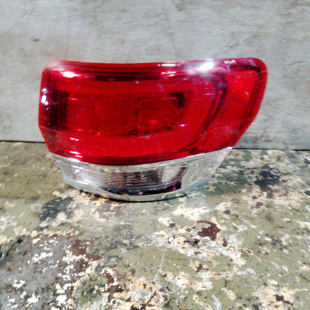 STOP RH GRAND CHEROKEE 16
