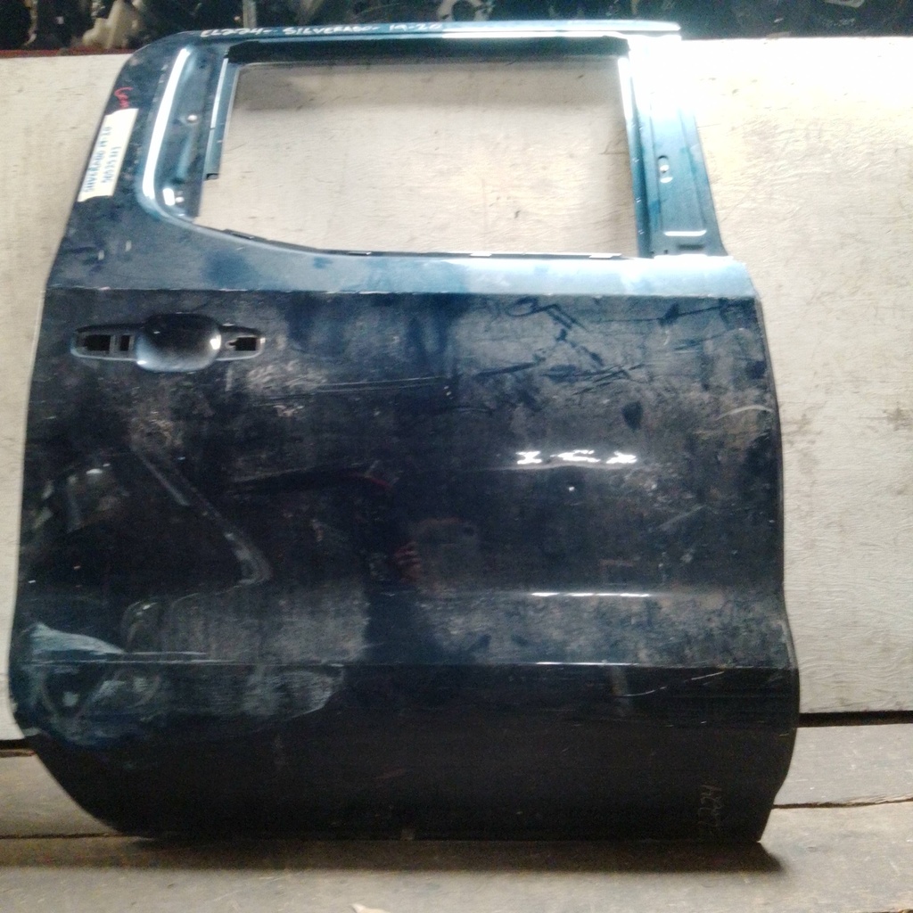 PUERTA TRH SILVERADO 19-20