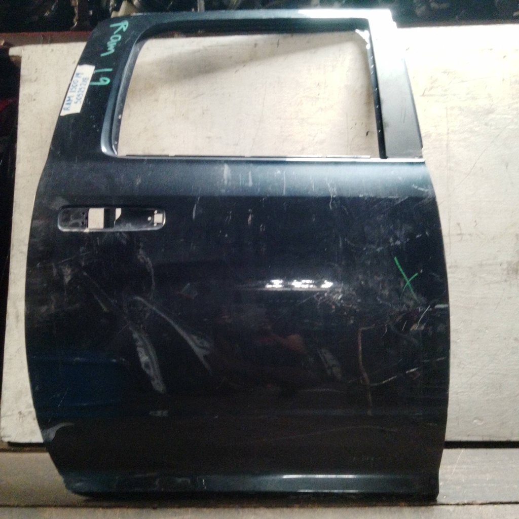 PUERTA TRH RAM 1500 19