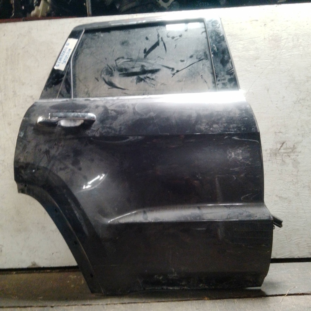 PUERTA TRH GRAND CHEROKEE 18