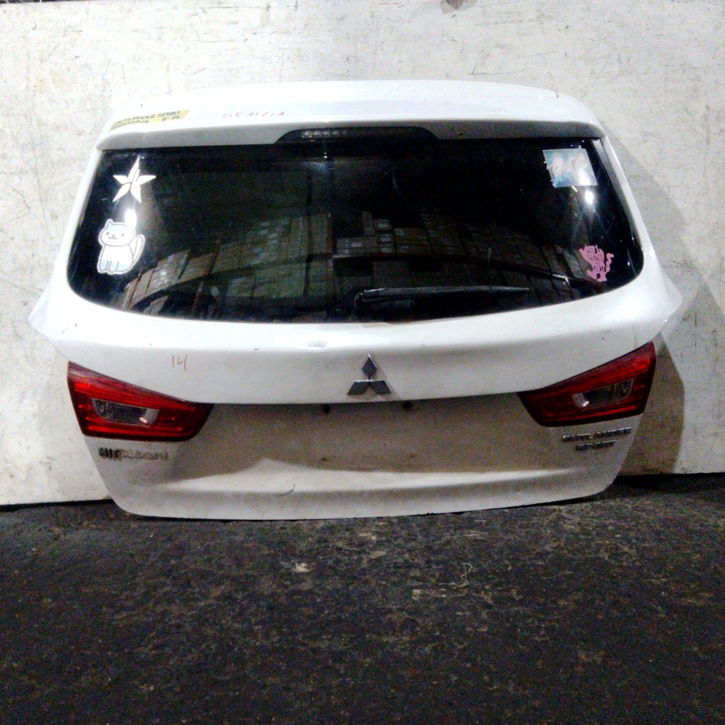 COMPUERTA OUTLANDER SPORT 11-19