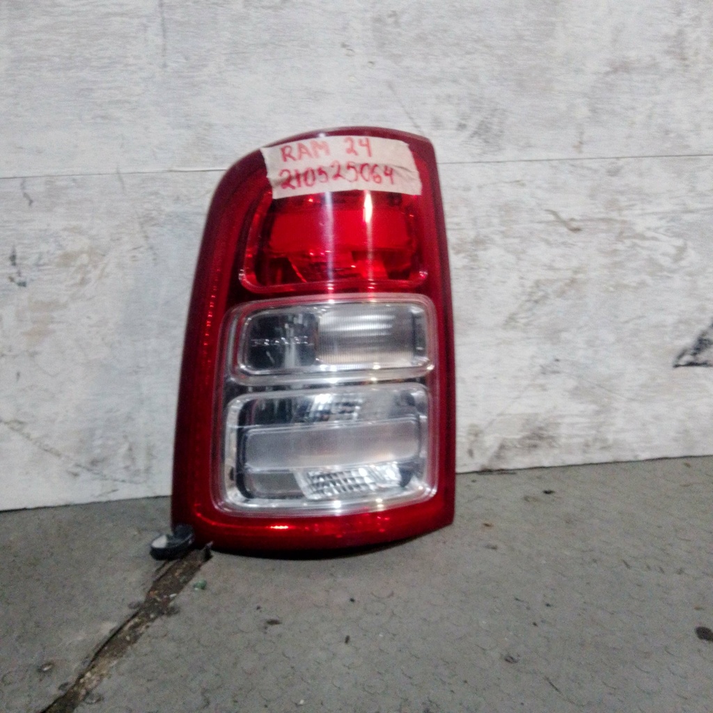 STOP LH RAM 1500 24