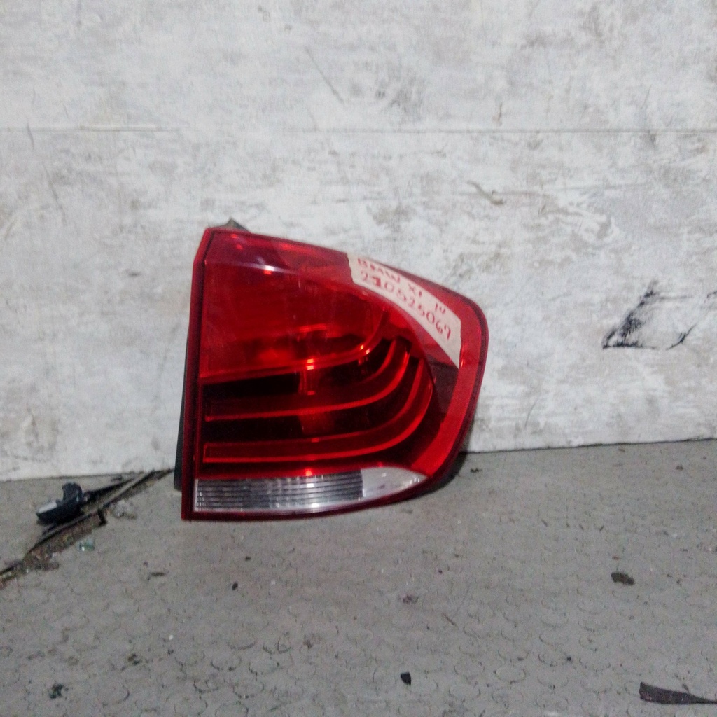 STOP RH FALDON BMW X1 14