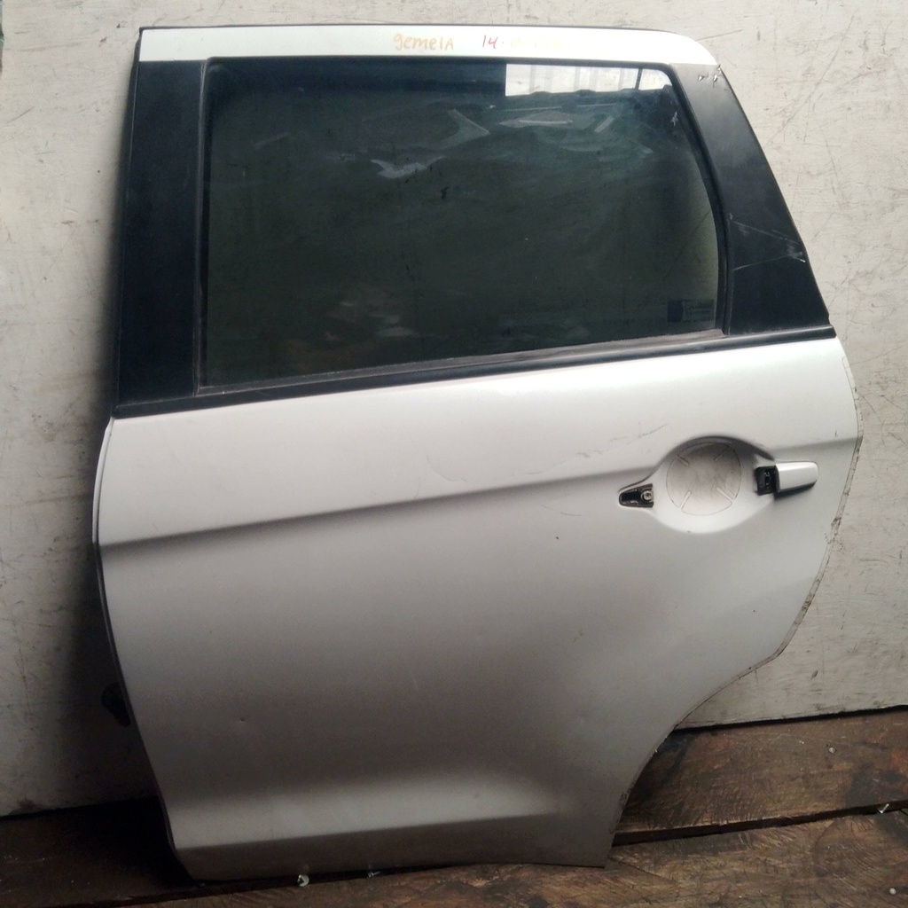 PUERTA TLH OUTLANDER SPORT 14