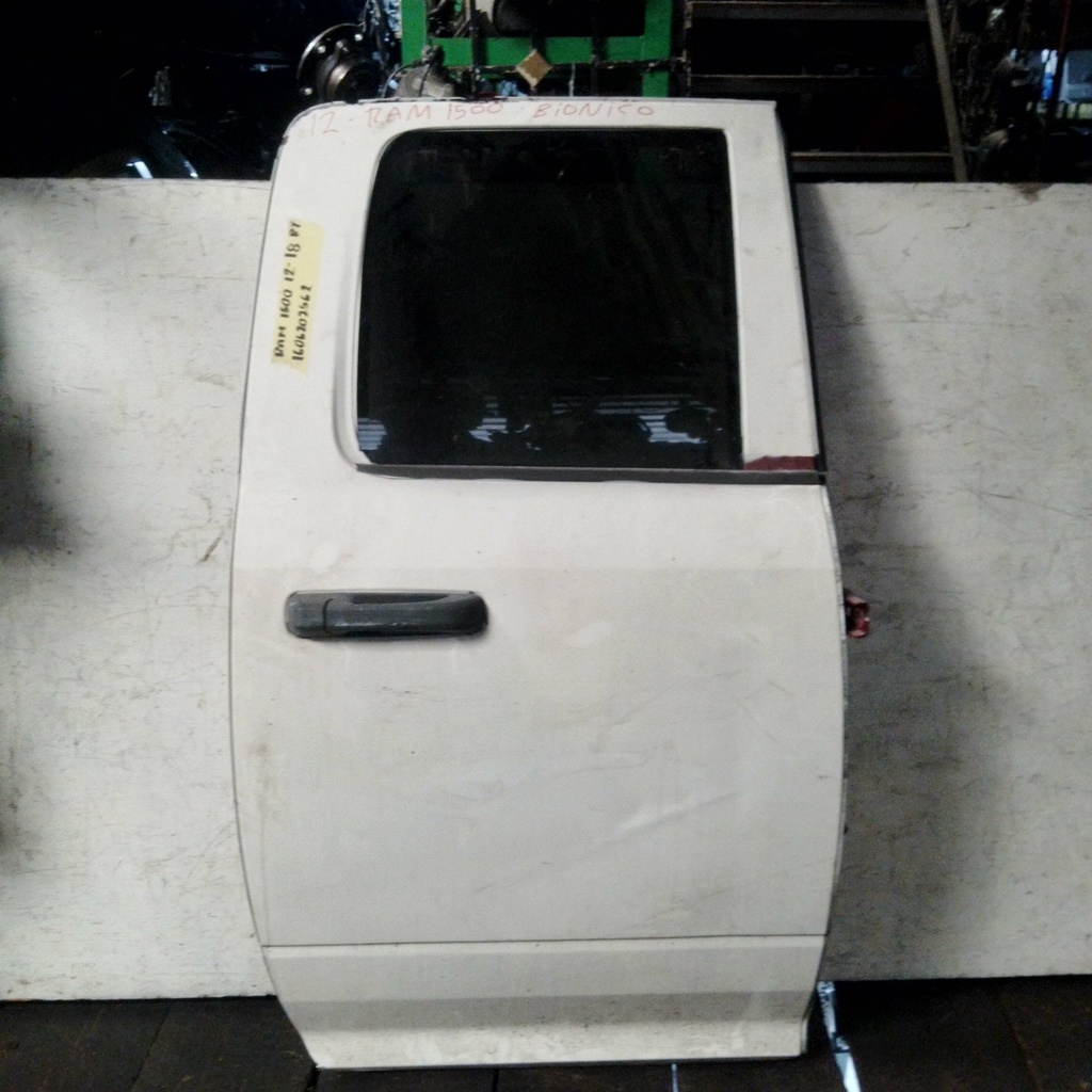 PUERTA TRH RAM 1500 12-18
