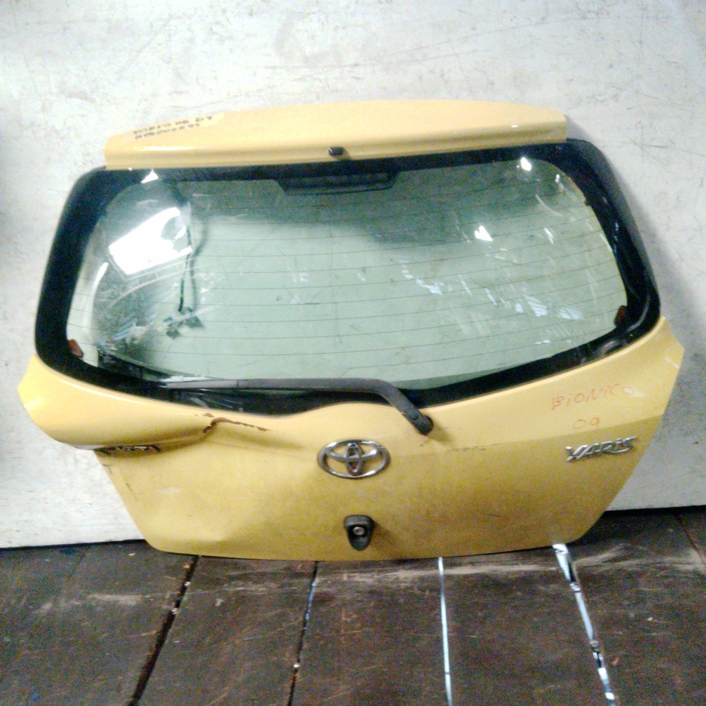 COMPUERTA YARIS 09 HB
