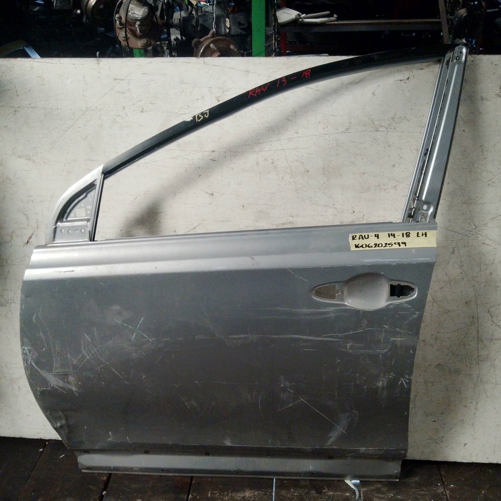 PUERTA LH RAV-4 14-18