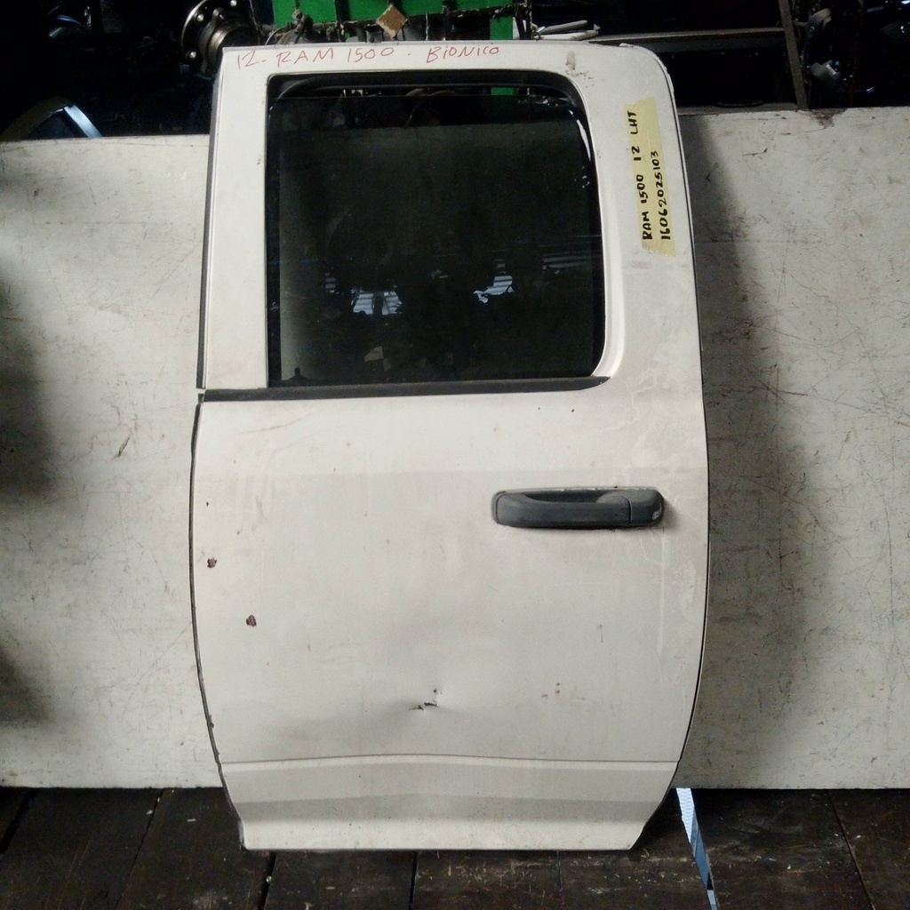 PUERTA  TLH RAM 1500 12