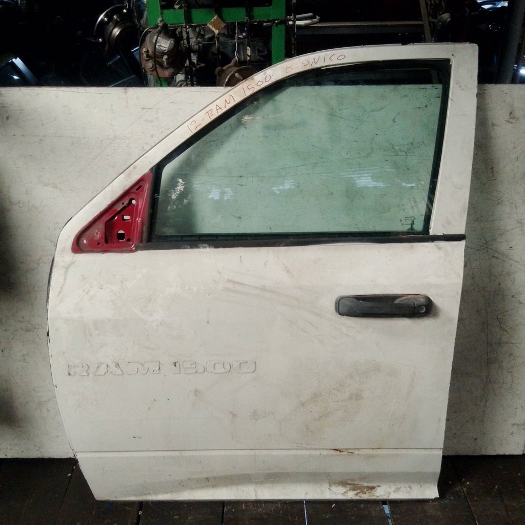 PUERTA LH RAM 1500 12