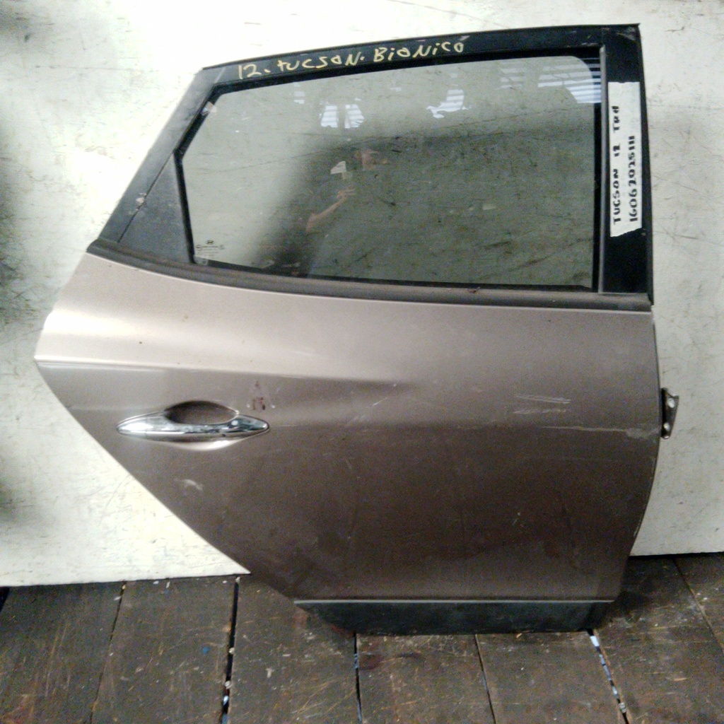 PUERTA TRH TUCSON 12