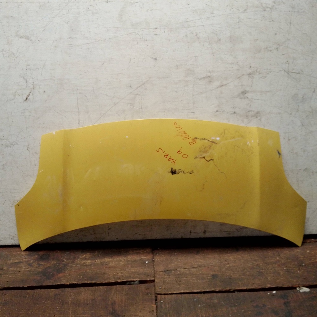 CAPO YARIS HB 09