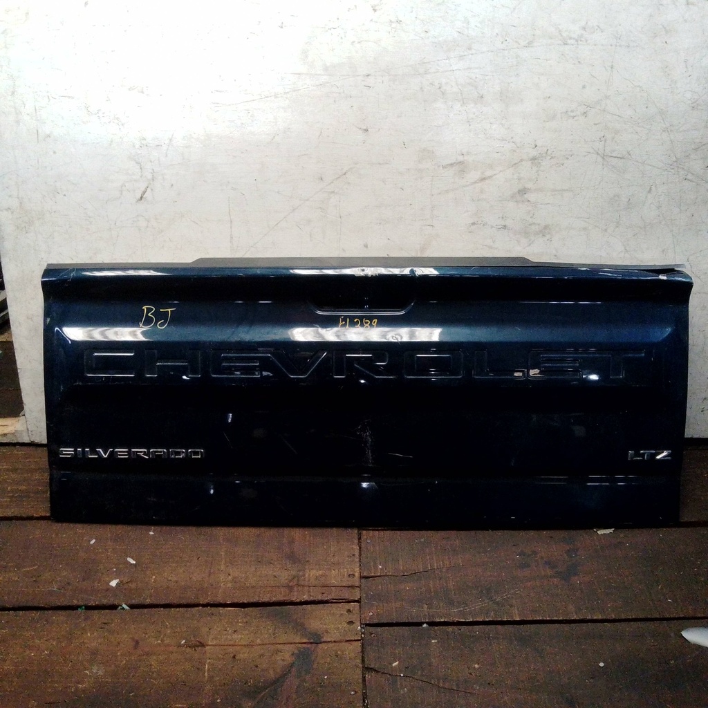 COMPUERTA SILVERADO 22