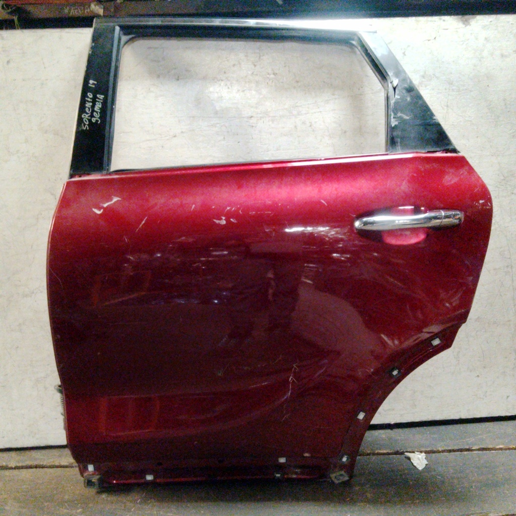 PUERTA TLH SORENTO 19