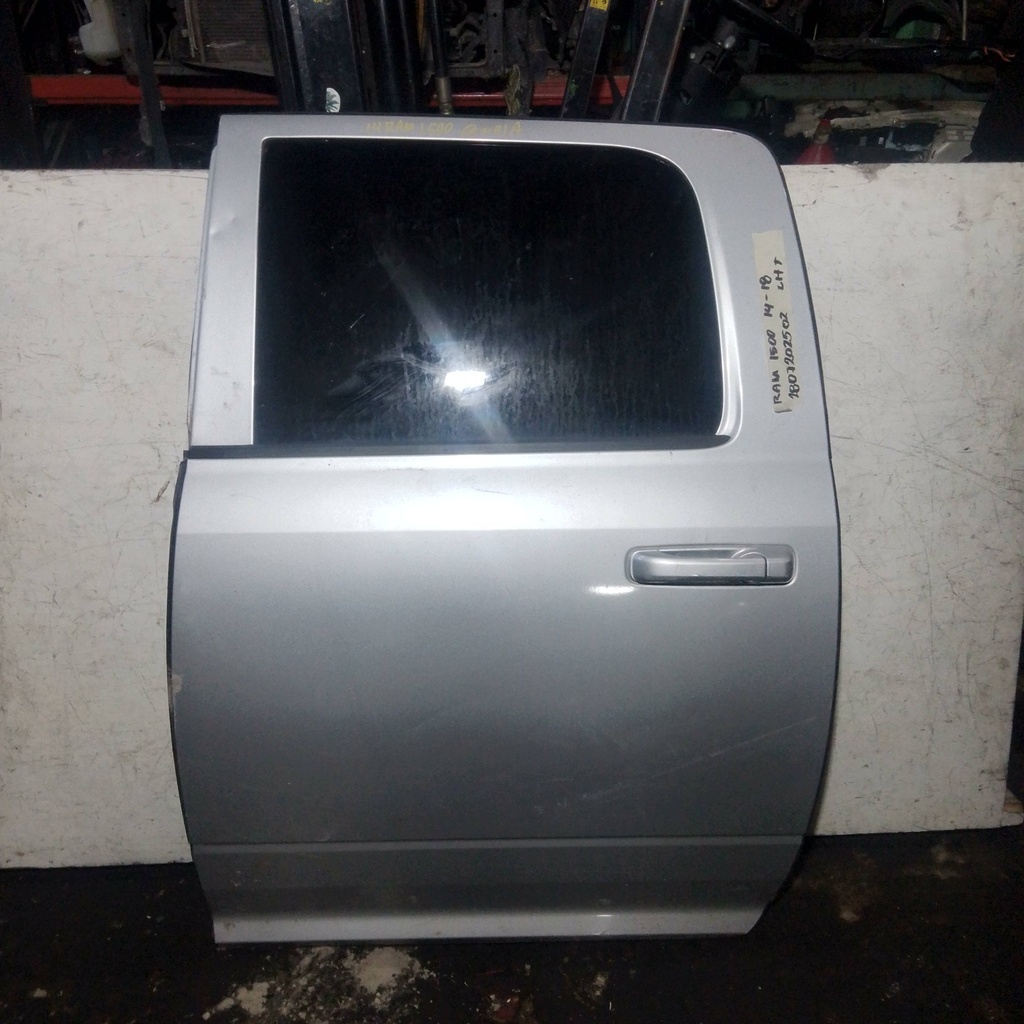 PUERTA TLH  RAM 1500 14-18