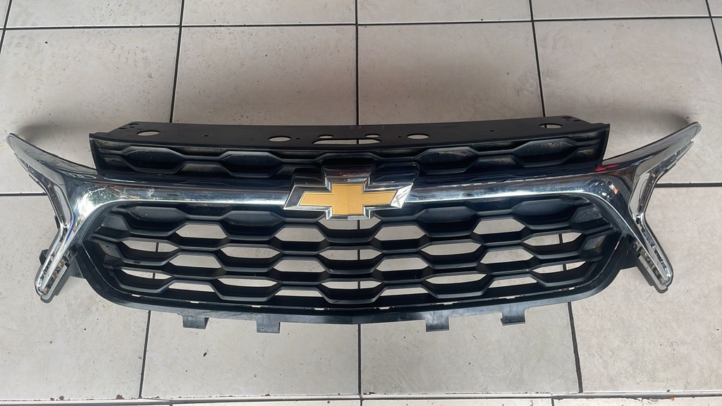 PARRILLA Chevrolet trax 2023-25