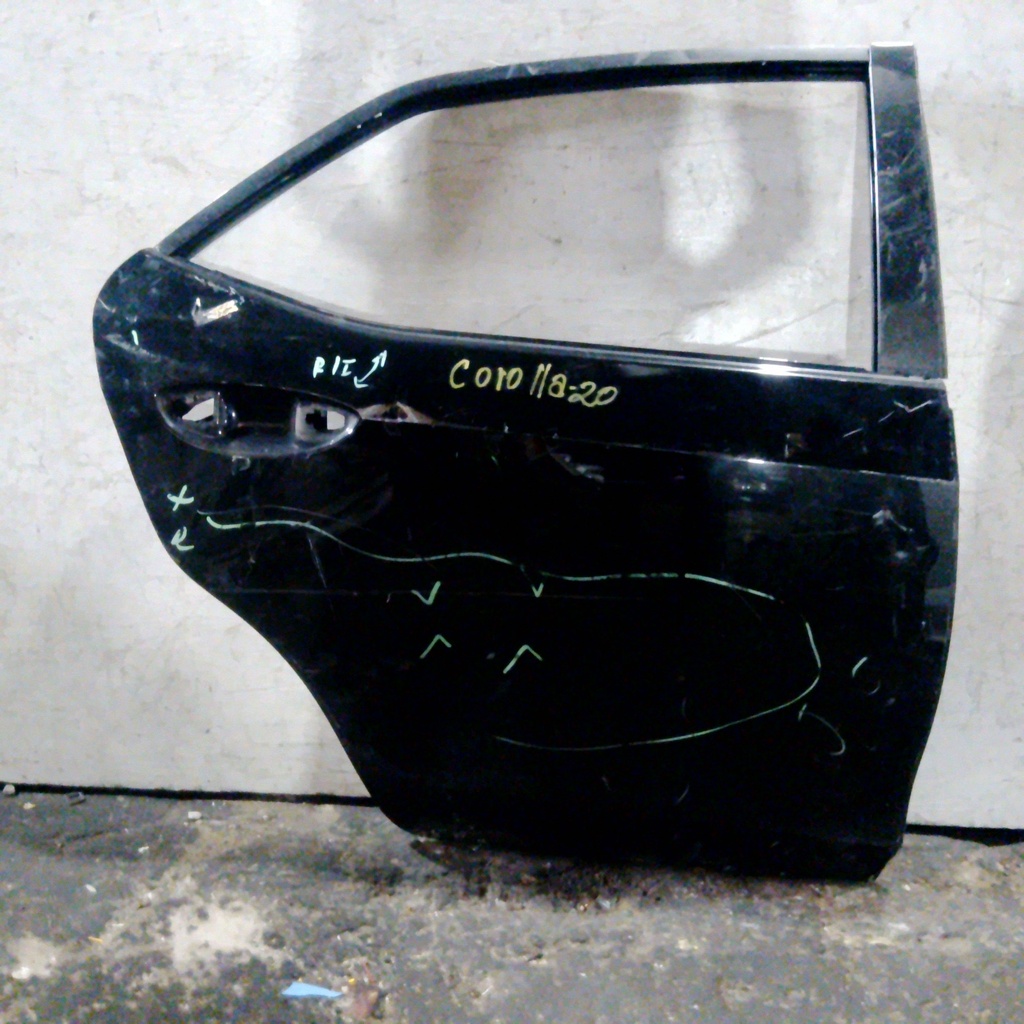 PUERTA TRH COROLLA 20-24