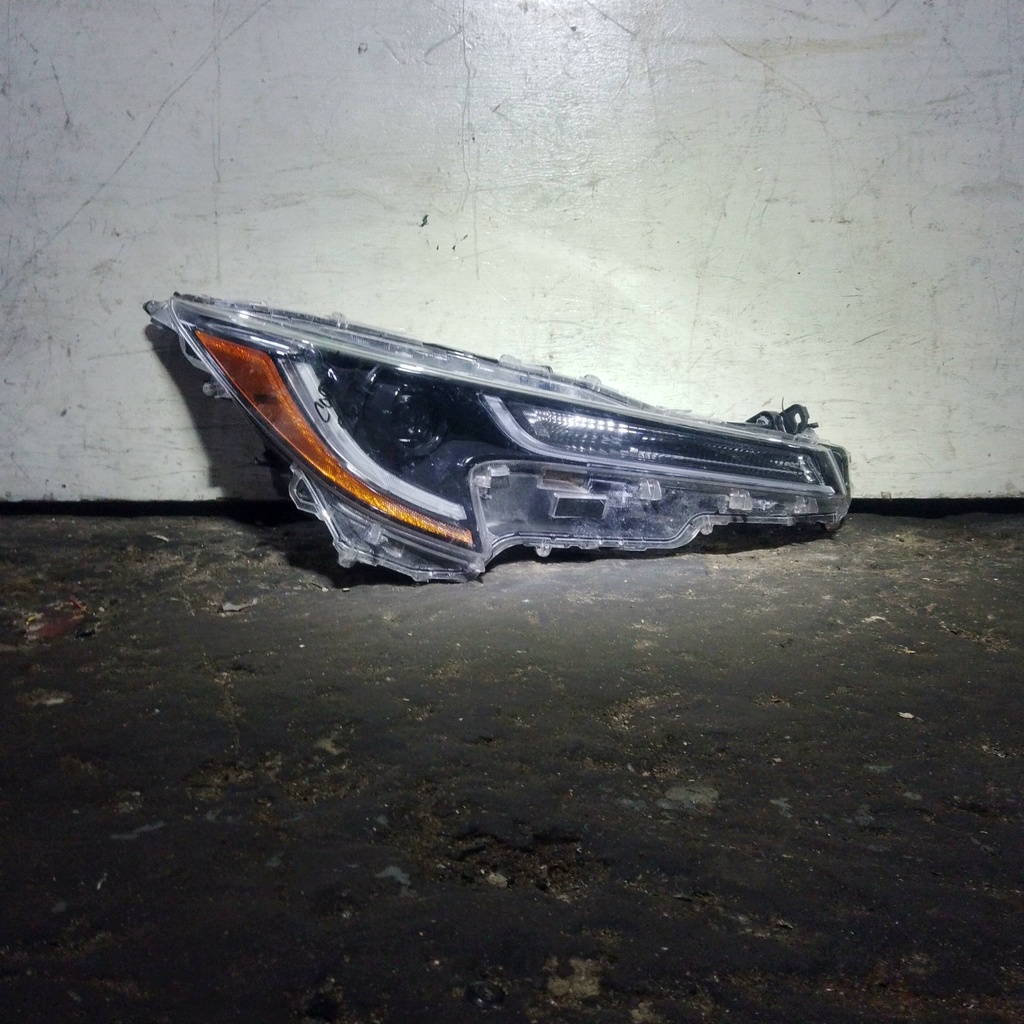 FARO RH COROLLA 20-24 LE