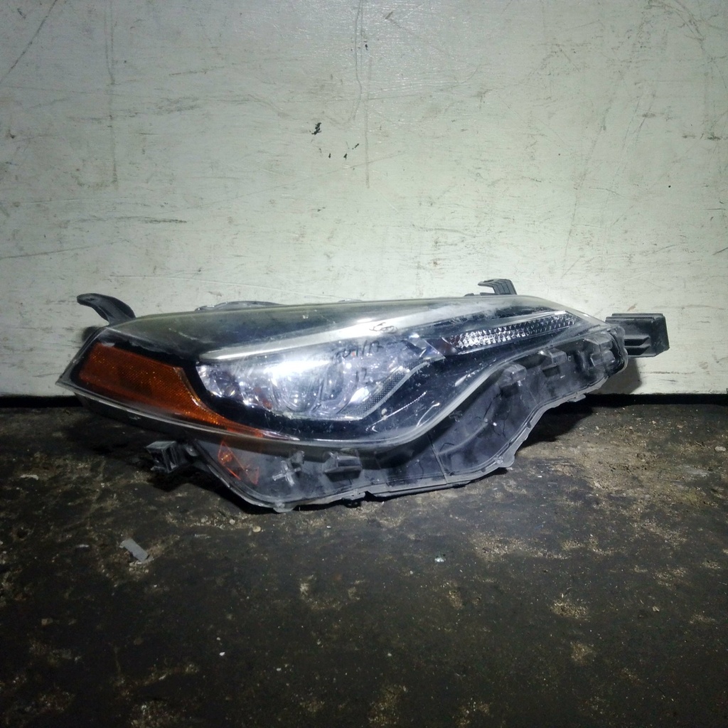 FARO RH COROLLA 17-19