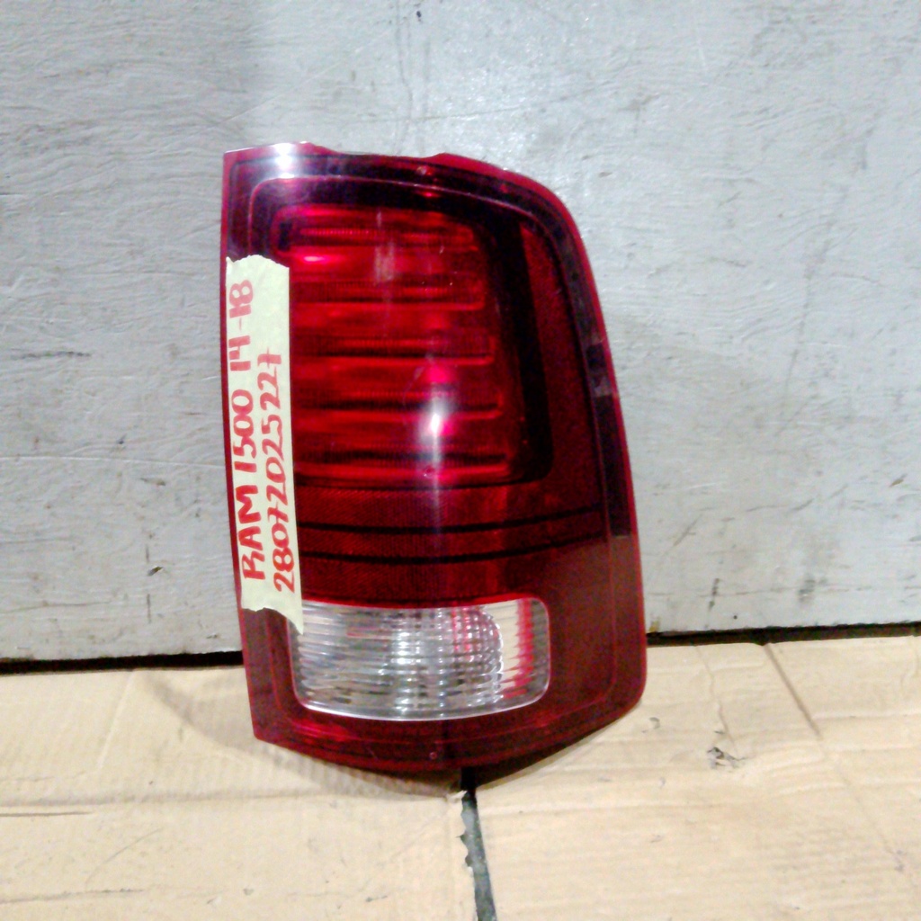STOP RH RAM 1500 14-18