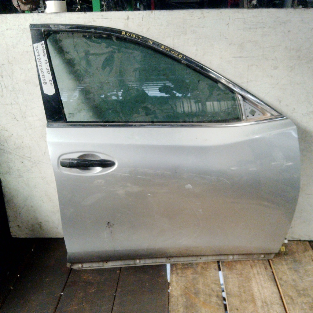 PUERTA RH ROGUE 15-20