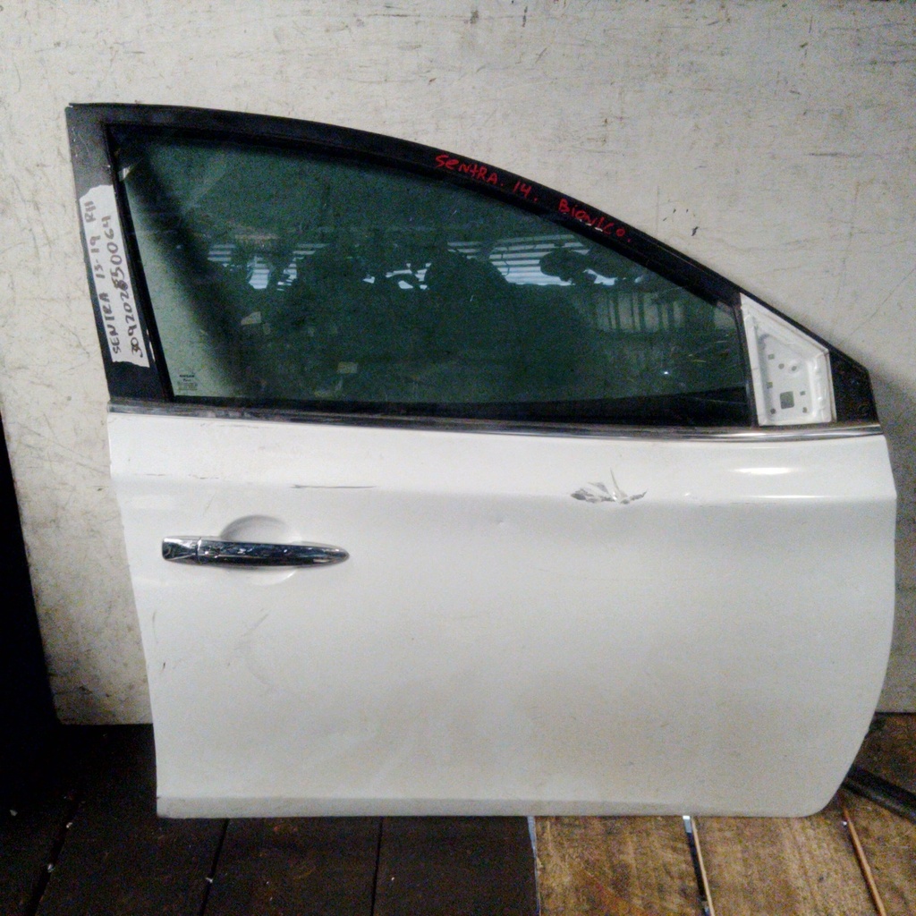 PUERTA RH SENTRA 13-19