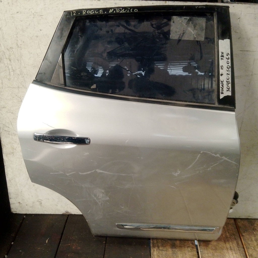 PUERTA TRH ROGUE SELECT 09-15