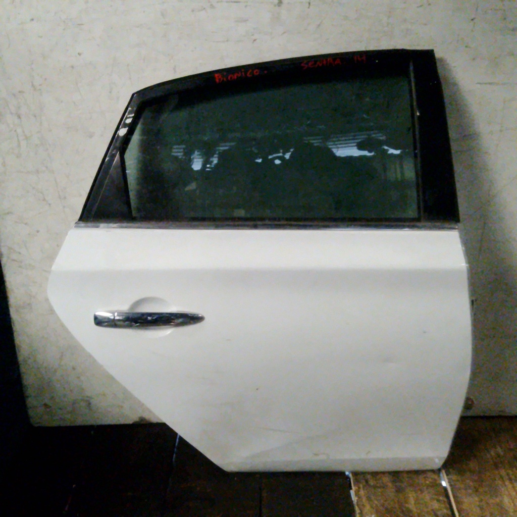 PUERTA TRH SENTRA 13-19