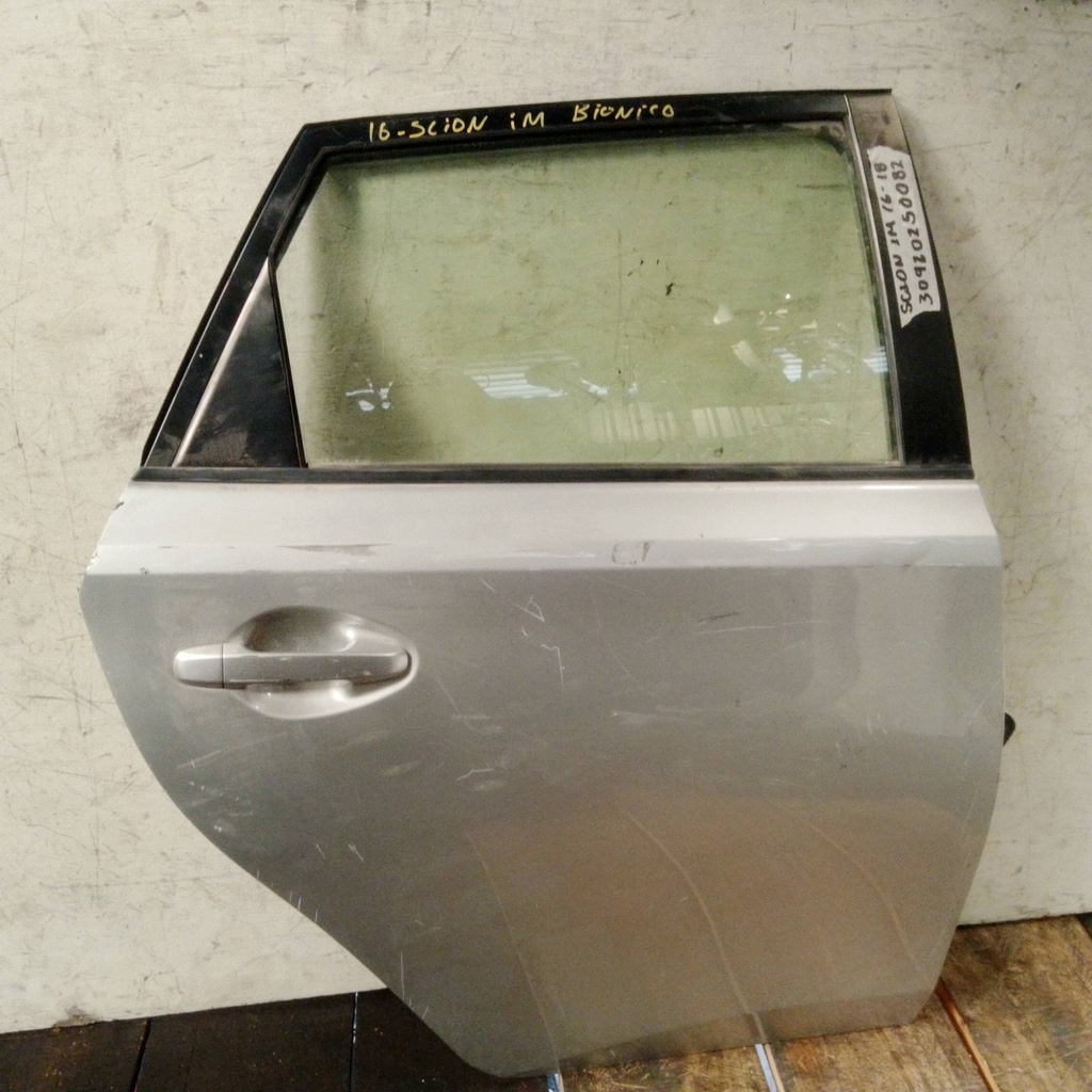 PUERTA TRH SCION IM 16