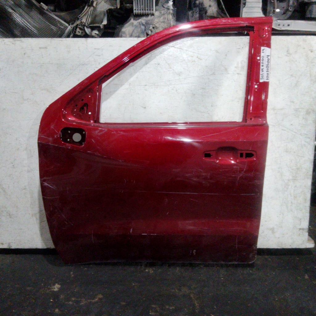 PUERTA LH SILVERADO 19