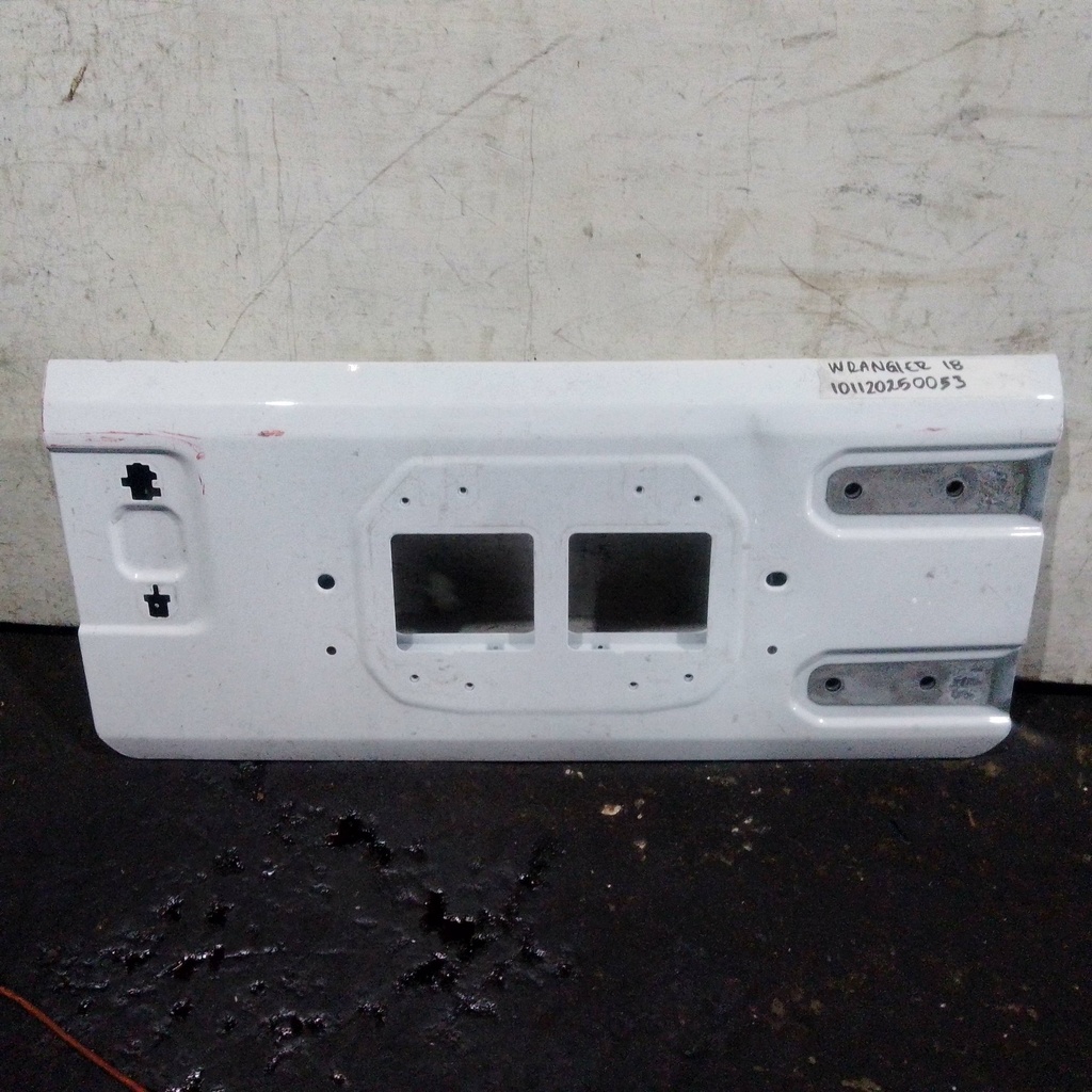 COMPUERTA WRANGLER 18