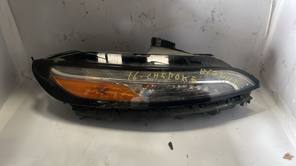 Vía RH JEEP Cherokee latitud 14-18