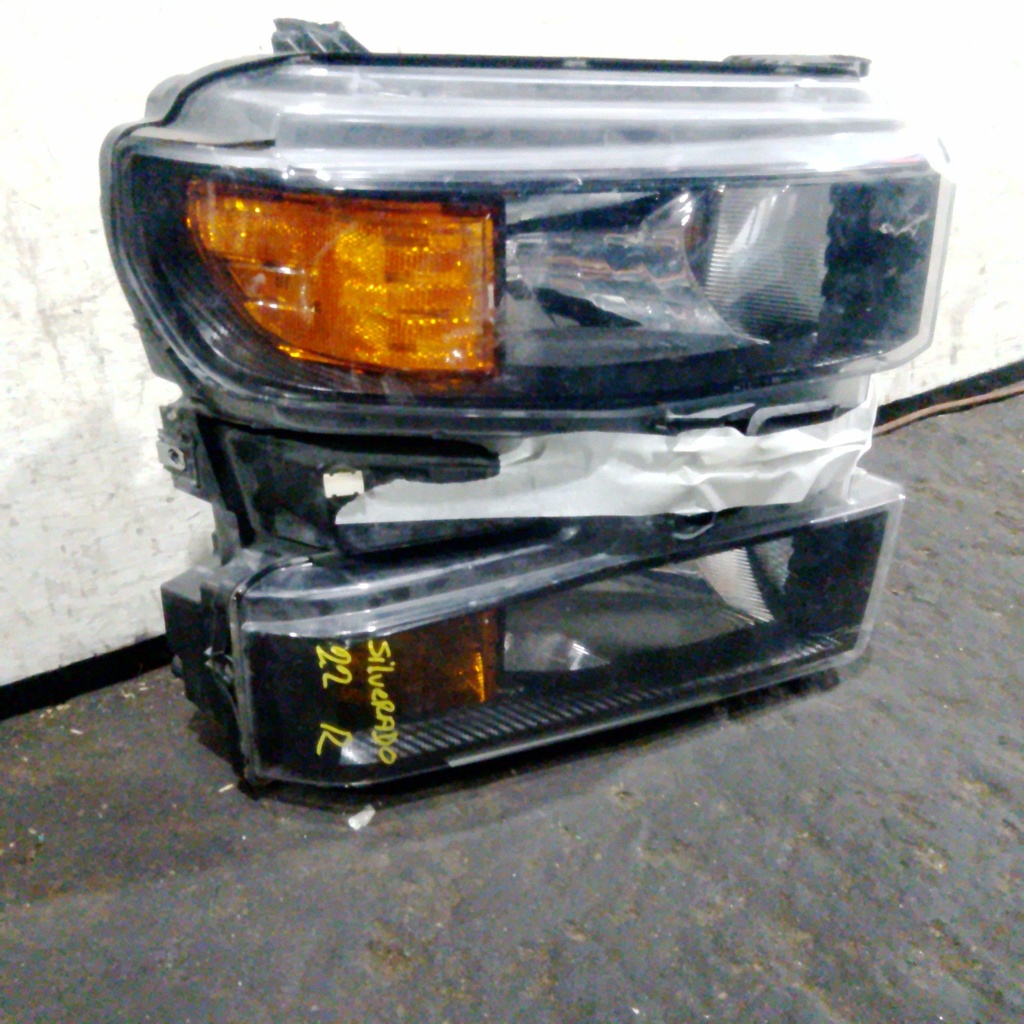 FARO RH SILVERADO 22