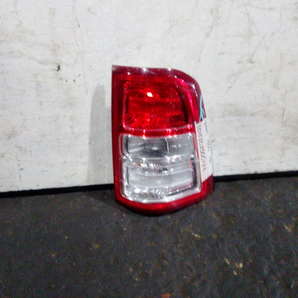 STOP RH RAM 1500 18