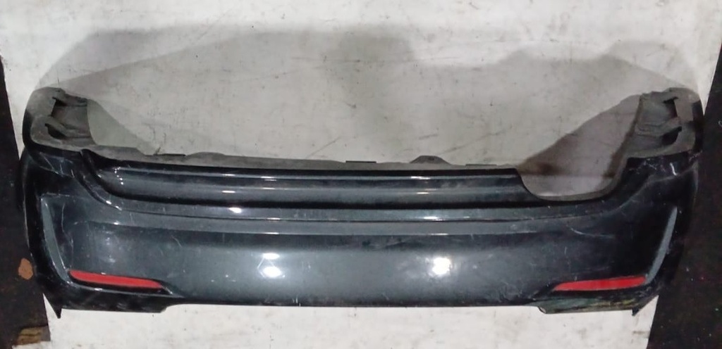 Bumper trasero CHEVROLET sonic 17-20