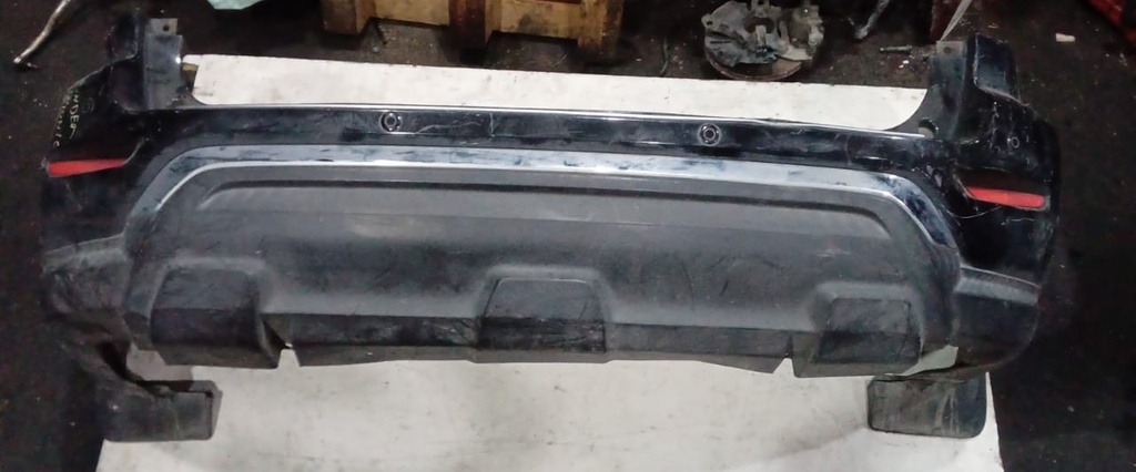 Bumper trasero NISSAN Pathfinder 2017-20