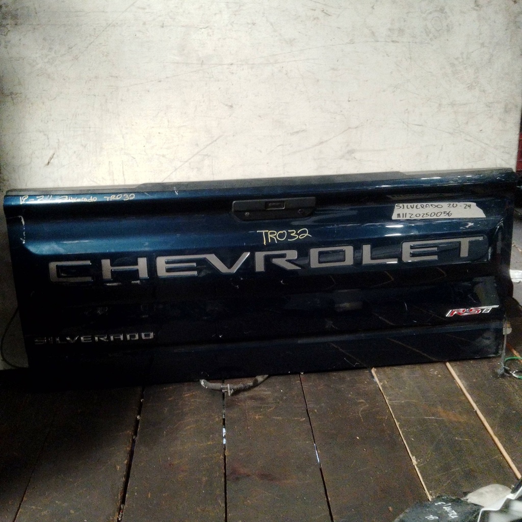 COMPUERTA SILVERADO 19-24
