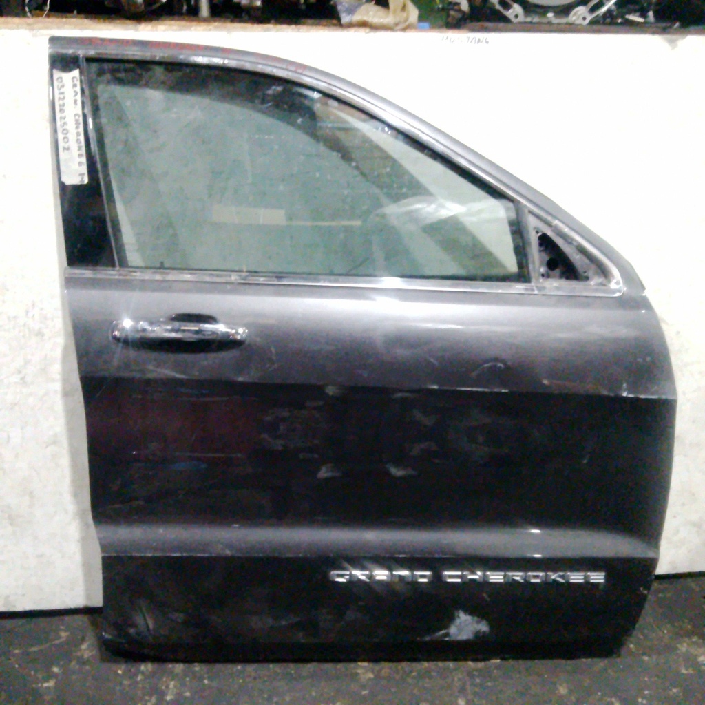 PUERTA RH GRAND CHEROKEE 14