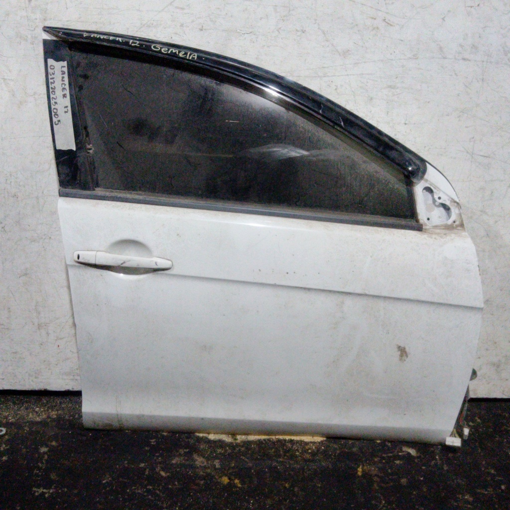 PUERTA RH LANCER 07-16