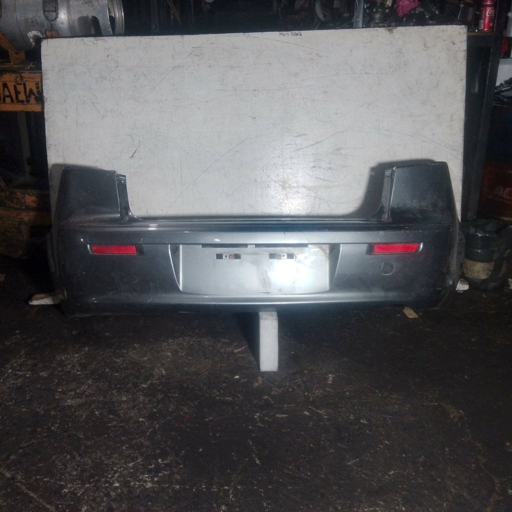 BUMPER TRASERO LANCER 12