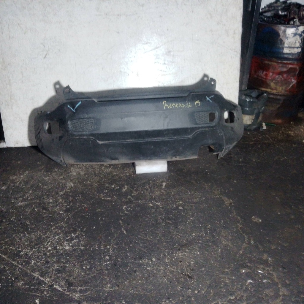 BUMPER TRASERO RENEGADE 16