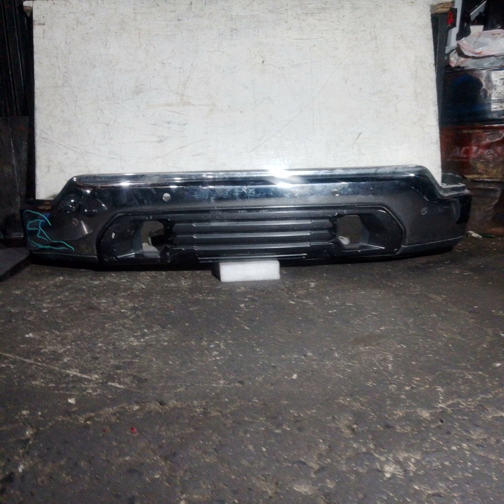 BUMPER DELANTERO SIERRA 23