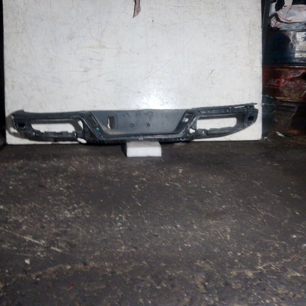 BUMPER TRASERO WRANGLER 22