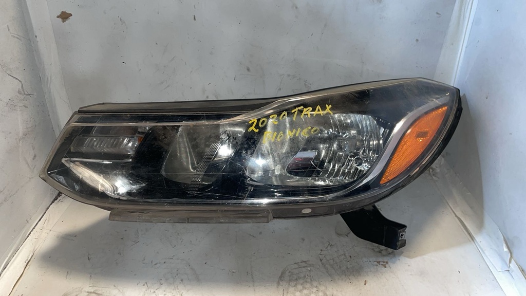 Faro CHEVROLET trax 2019 LH