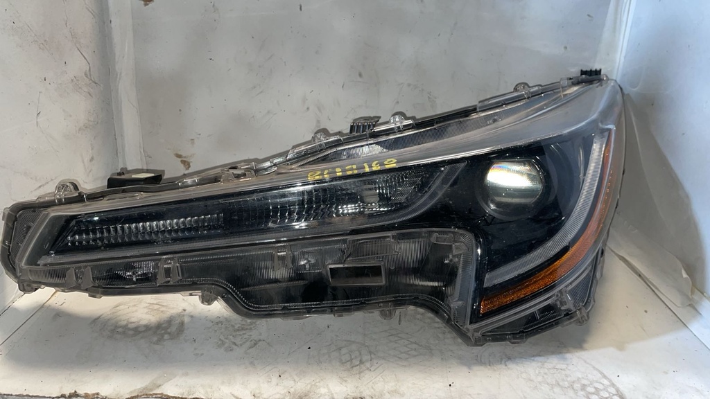 Faro TOYOTA corolla LE 2020 LH