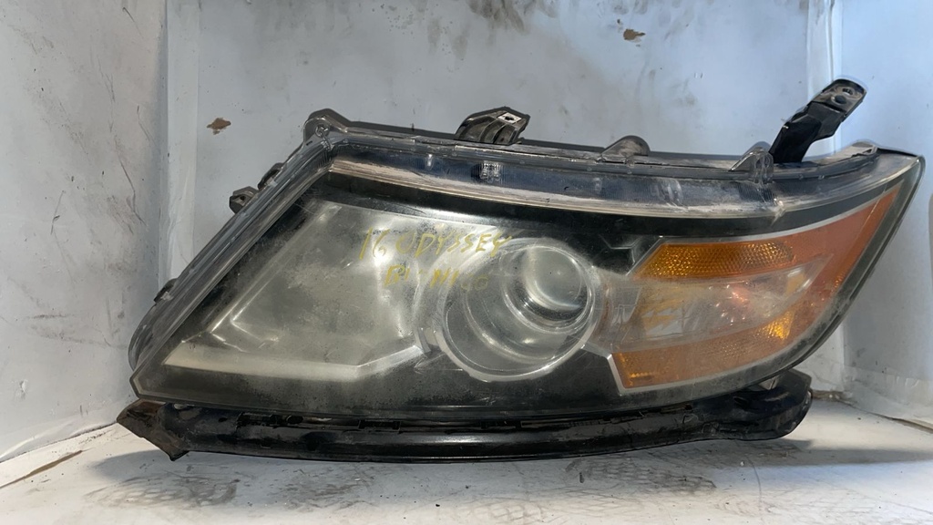Faro HONDA Odyssey 2016 LH