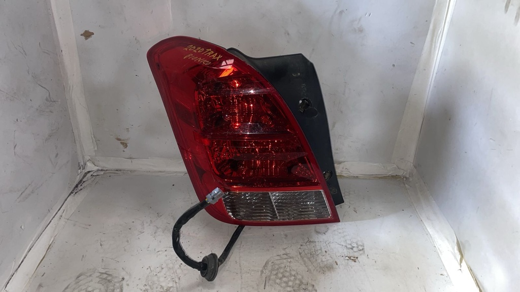 Stop LH CHEVROLET TRAX 2020