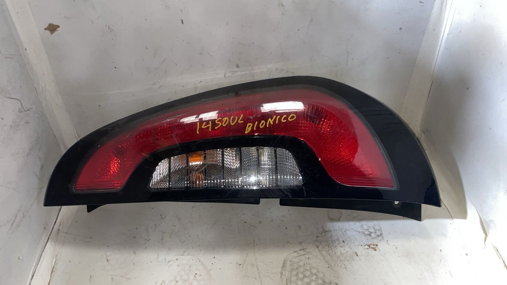 Stop RH KIA soul 14-19